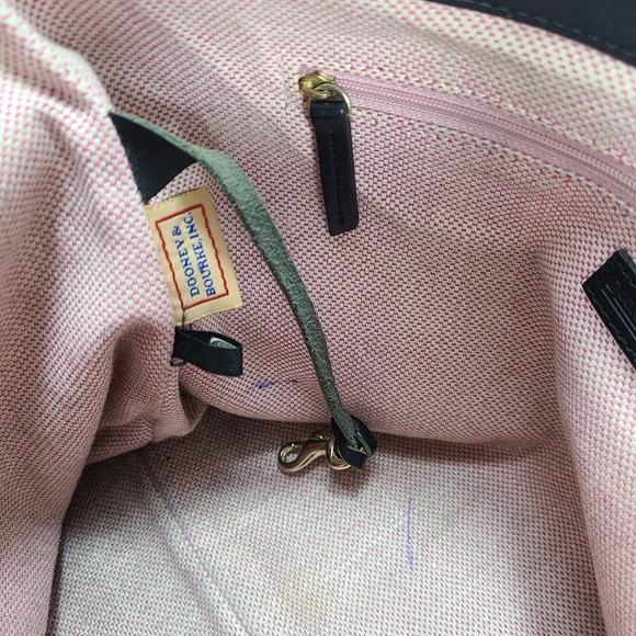 🚨SOLD🚨 Vintage Dooney & Bourke Pebbled Leather Bag - Picture 12 of 13